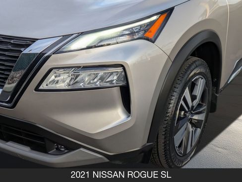 Used 2021 Nissan Rogue SL image 10