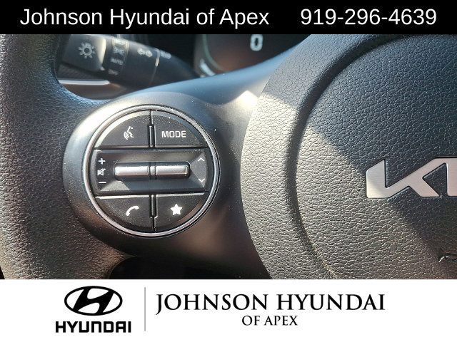 Used 2023 Kia Soul LX w/ LX Technology Package FWD image 19