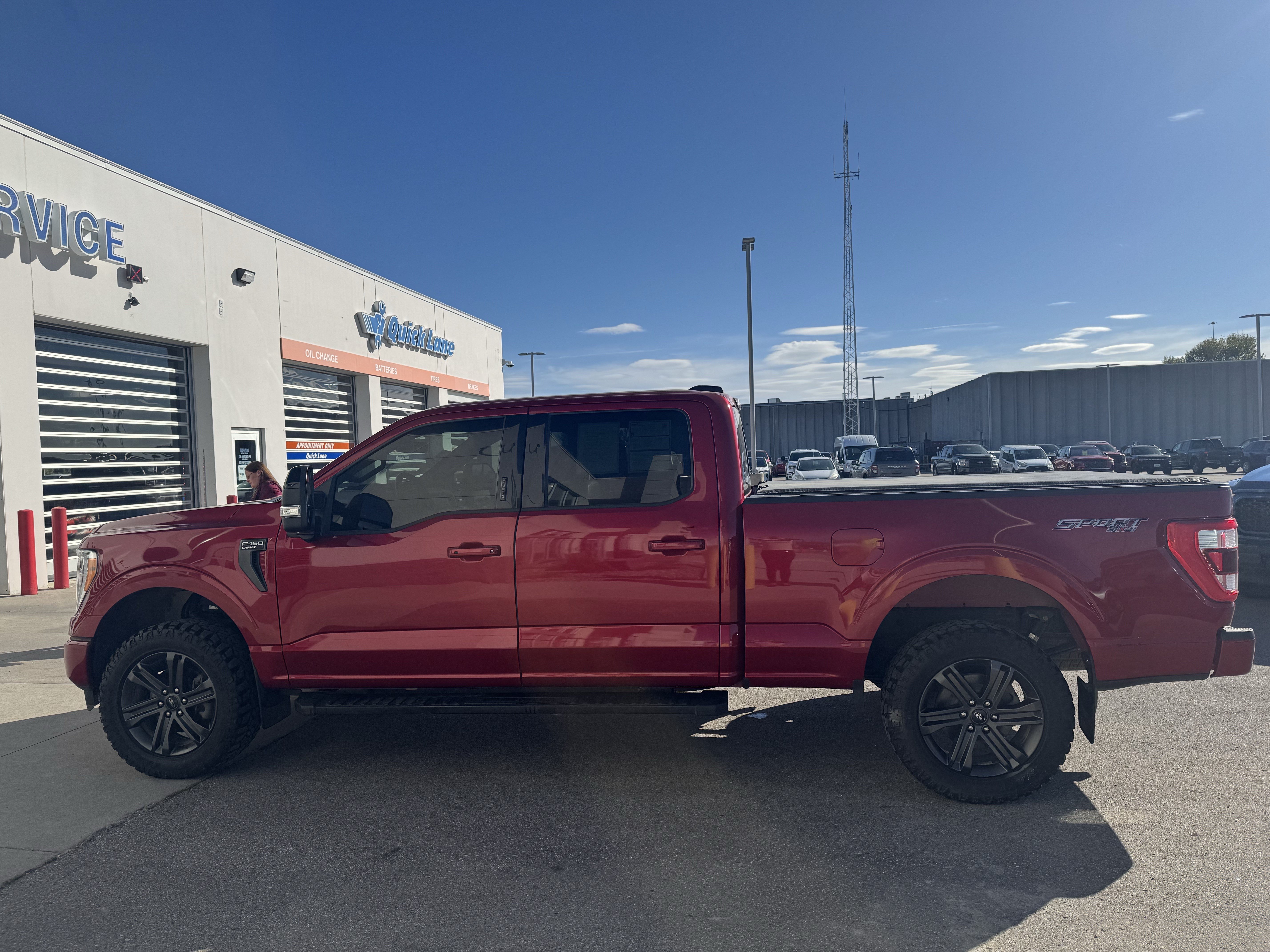 Used 2023 Ford F150 Lariat w/ Max Trailer Tow Package AWD/4WD image 4