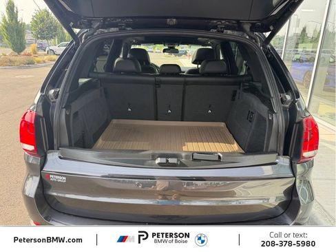 Used 2018 BMW X5 xDrive50i w/ Executive Package AWD/4WD image 9