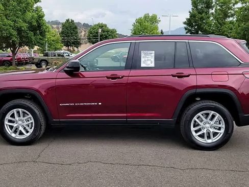 New 2025 Jeep Grand Cherokee Laredo X w/ Luxury Tech Group I image 5