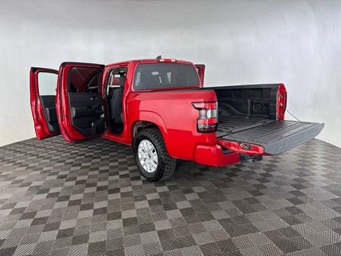 Certified 2022 Nissan Frontier SV RWD image 16