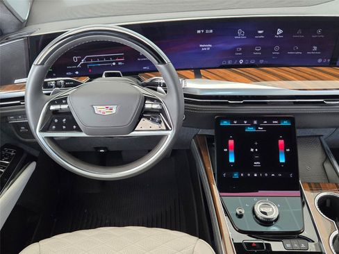 New 2026 Cadillac Escalade ESV Platinum Sport w/ LPO, Floor Liner Package AWD/4WD image 14
