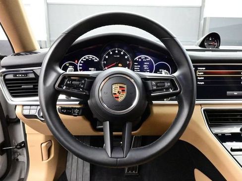 Certified 2023 Porsche Panamera 4S AWD/4WD image 8