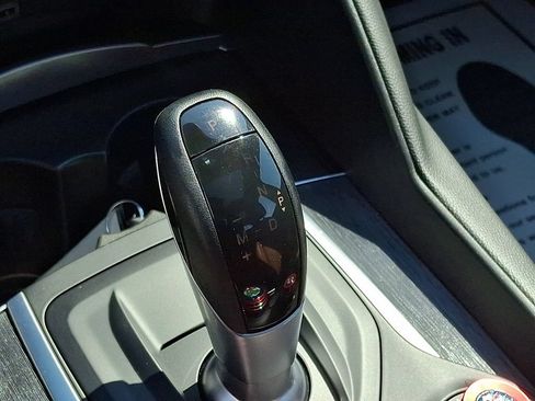 Used 2019 Alfa Romeo Giulia AWD image 15