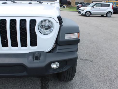 Used 2024 Jeep Wrangler Sport AWD/4WD image 34