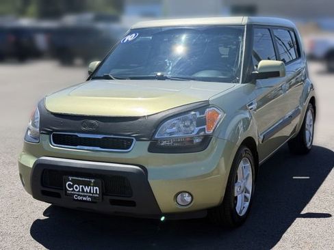 Used 2010 Kia Soul + w/ Audio Pkg FWD image 5