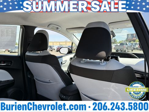 Used 2019 Toyota Prius LE AWD/4WD image 23