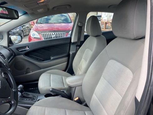 Used 2015 Kia Forte EX image 9