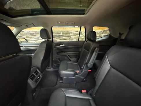 Used 2019 Volkswagen Atlas SEL R-Line image 32