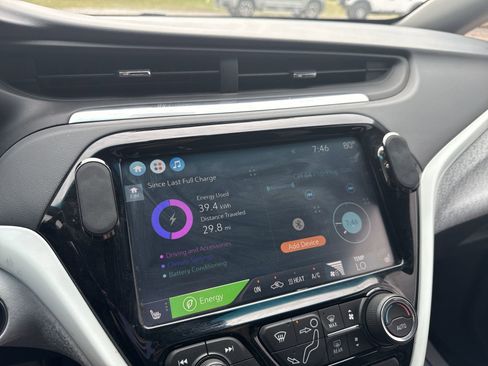 Used 2021 Chevrolet Bolt LT FWD image 19