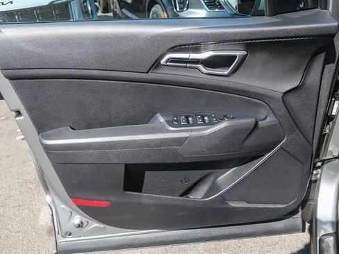 Certified 2024 Kia Sportage LX image 21