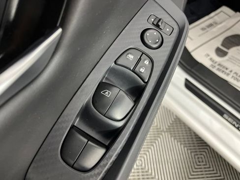 Used 2023 Nissan Sentra SV FWD image 32