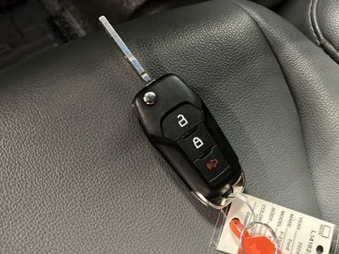 Used 2023 Ford F250 XL w/ Snow Plow/Camper Package image 39