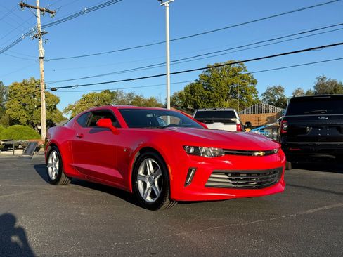 Used 2018 Chevrolet Camaro LT image 6
