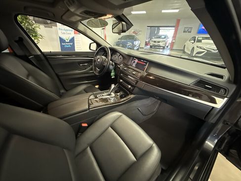 Used 2015 BMW 528i Sedan RWD image 16