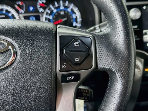 Used 2019 Toyota 4Runner SR5 AWD/4WD image 23