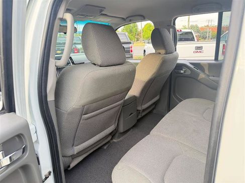Used 2017 Nissan Frontier SV AWD/4WD image 20