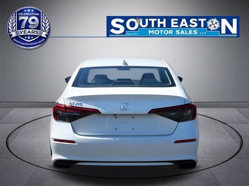 Used 2022 Honda Civic EX image 4