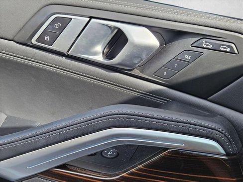 Used 2025 BMW X6 xDrive40i w/ Premium Package AWD/4WD image 7