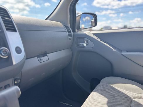 Used 2019 Nissan Frontier SV w/ Value Truck Package AWD/4WD image 22