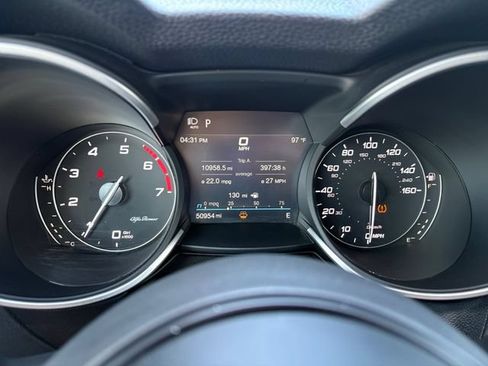 Used 2021 Alfa Romeo Stelvio Ti Sport AWD/4WD image 29