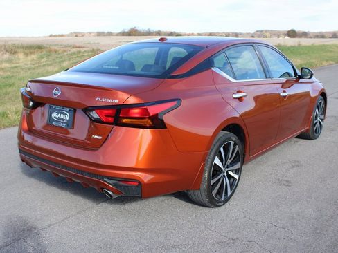 Used 2022 Nissan Altima 2.5 Platinum image 7