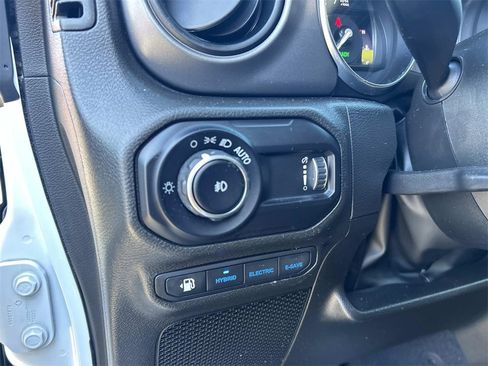 Used 2023 Jeep Wrangler Unlimited w/ Cold Weather Group image 23