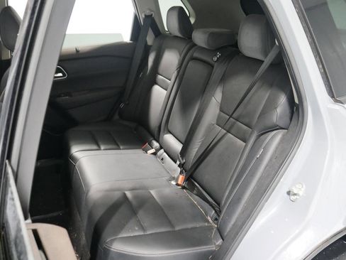 Used 2021 Nissan Rogue SL w/ Premium Package image 11