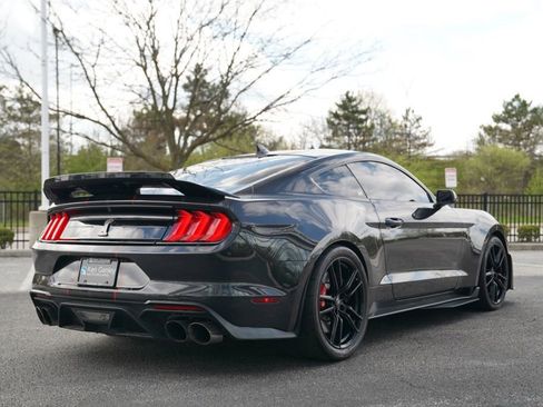 Used 2022 Ford Mustang Shelby GT500 w/ Technology Package RWD image 22