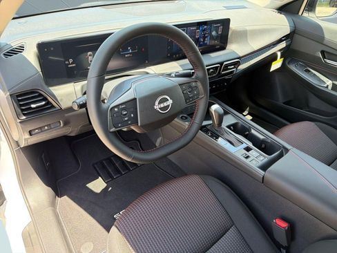 New 2026 Nissan Sentra SR w/ SR All Weather Package FWD image 4