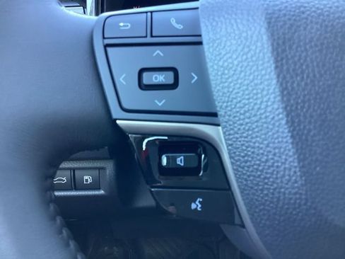 Used 2025 Toyota Camry LE w/ Convenience Package AWD/4WD image 17
