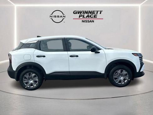 New 2026 Nissan Kicks S image 4