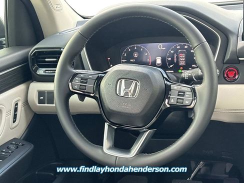 New 2026 Honda Pilot Touring image 12