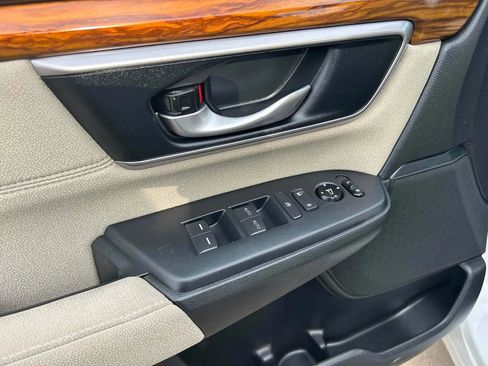 Used 2018 Honda CR-V EX image 8