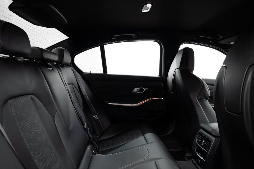 Used 2023 BMW M3 Competition AWD/4WD image 40