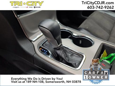 Used 2019 Jeep Grand Cherokee Altitude image 30