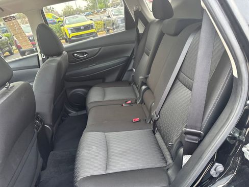 Used 2020 Nissan Rogue SV w/ Sun & Sound Touring Package image 30