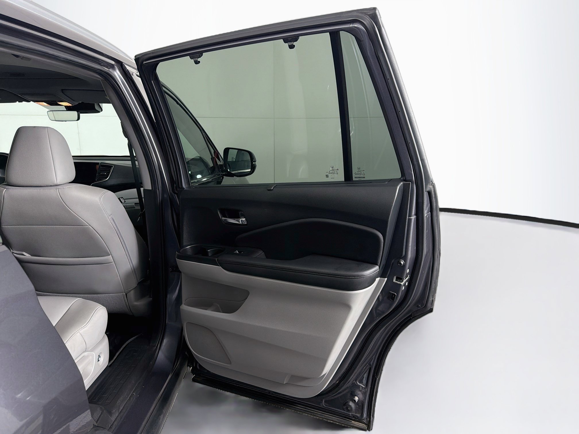 Used 2021 Honda Pilot Touring image 32