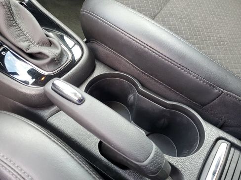 Used 2020 Buick Encore Preferred FWD image 34
