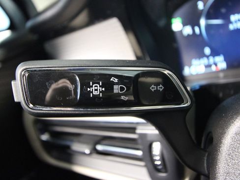 Used 2025 Lincoln Corsair AWD image 13