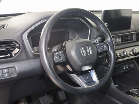 Used 2023 Honda Pilot Elite image 6