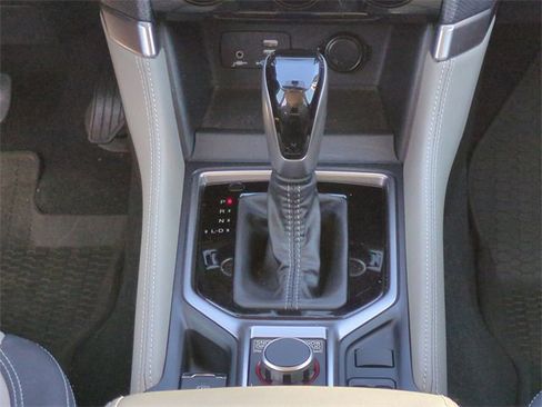 Used 2020 Subaru Forester Limited w/ Popular Package #3 image 22