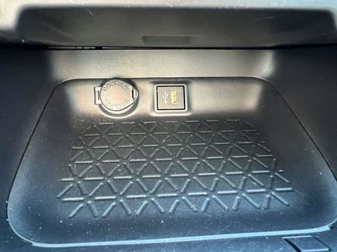 Used 2024 Toyota RAV4 LE image 35