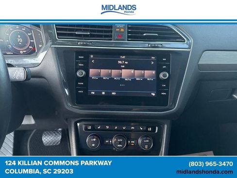 Used 2019 Volkswagen Tiguan SEL FWD image 30