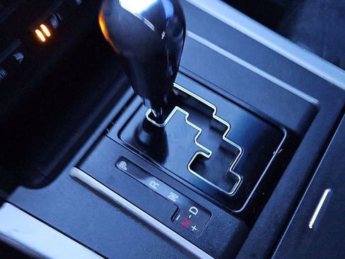 Used 2011 MAZDA CX-9 Grand Touring w/ Moonroof & Bose Audio Pkg image 16