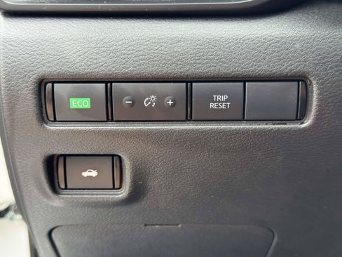 Used 2024 Nissan Sentra S FWD image 16
