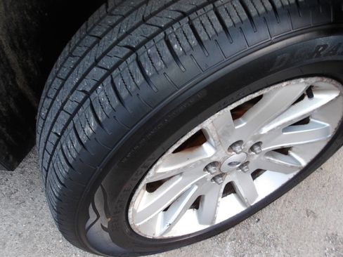 Used 2009 Ford Flex SEL image 45