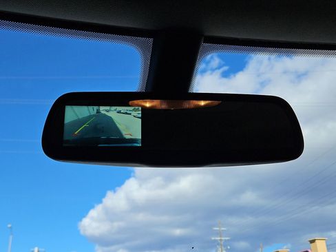 Used 2020 Dodge Journey SE w/ Blacktop Package image 16