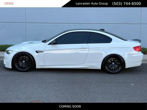 Used 2011 BMW M3 Coupe RWD image 2
